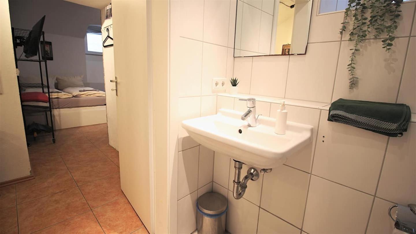 Fully Equipped Apartment Near Main Station Wurzburg Exterior photo